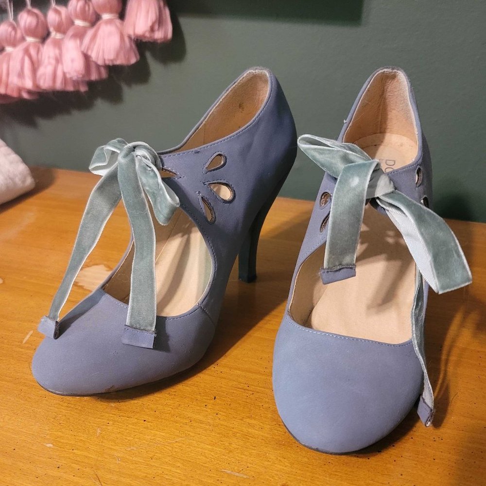 Retro Blue Heels